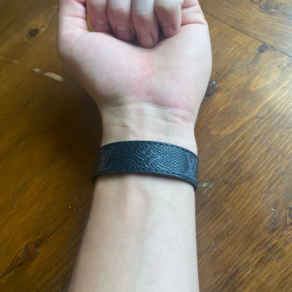 Louis Vuitton Slim Monogram Eclipse Black Bracelet - Picture 2 of 3